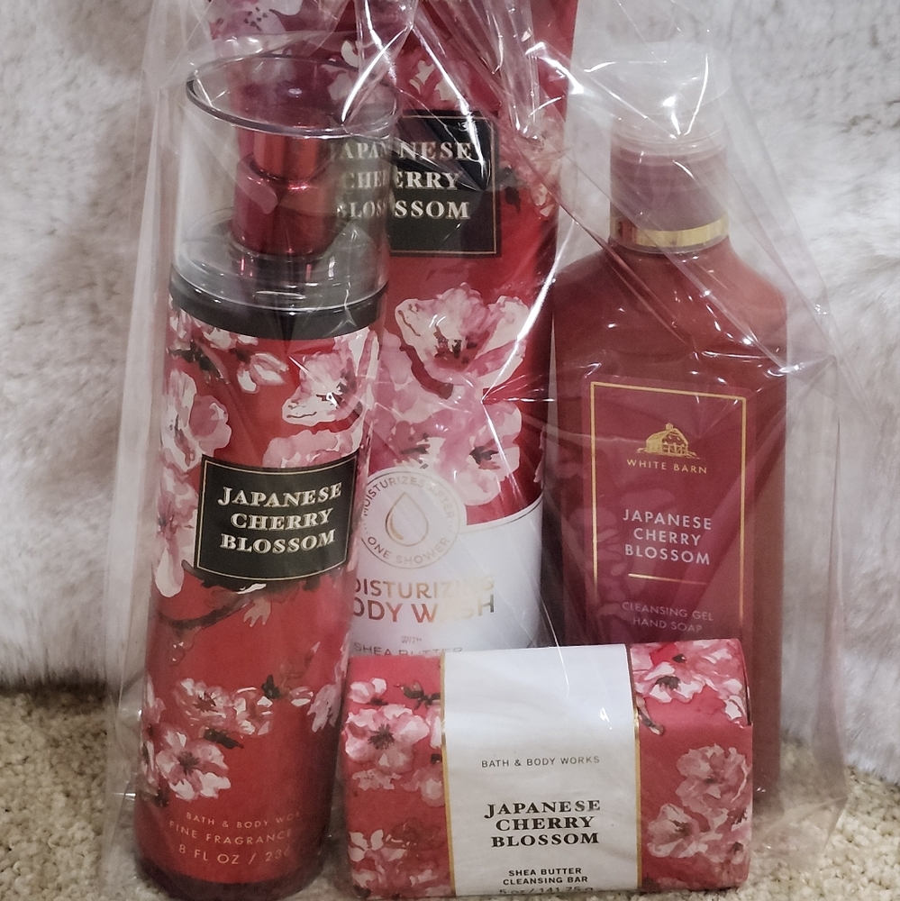 Bath & Body Works Japanese Cherry Blossom Gift Bundle New